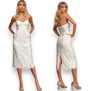 NWT Lulu’s From this Day White Floral Jacquard Strapless Midi Dress Size Small